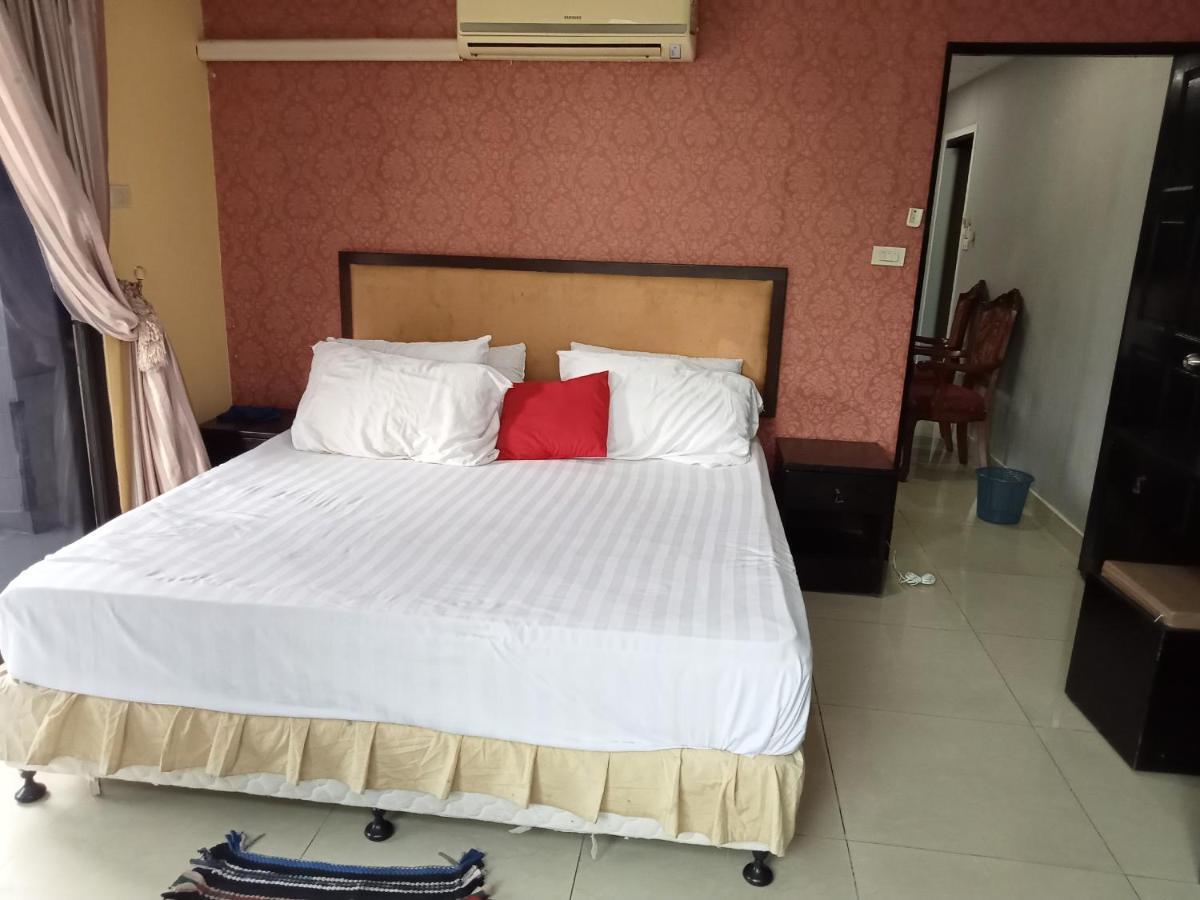 Hotel Lucky 3*